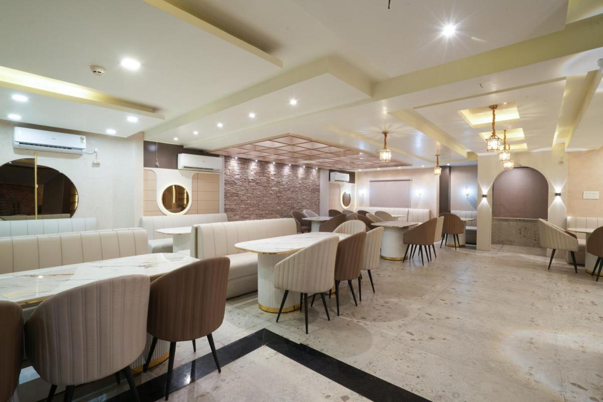 Hotel Square 36 Kota  Εξωτερικό φωτογραφία