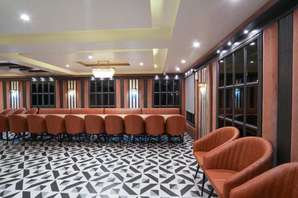 Hotel Square 36 Kota  Εξωτερικό φωτογραφία